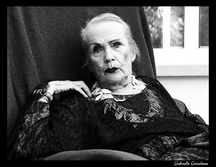 Maila Nurmi 1921 2008 For Vampira information and merchandise visit